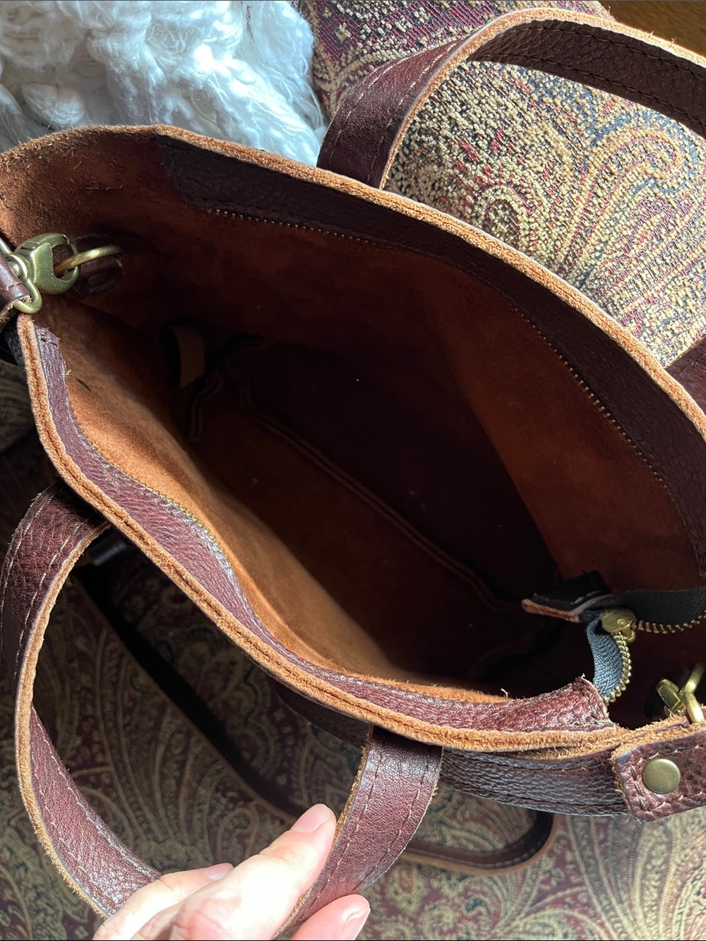 Portland Leather Crossbody Brown Bag - Picture 6 of 7